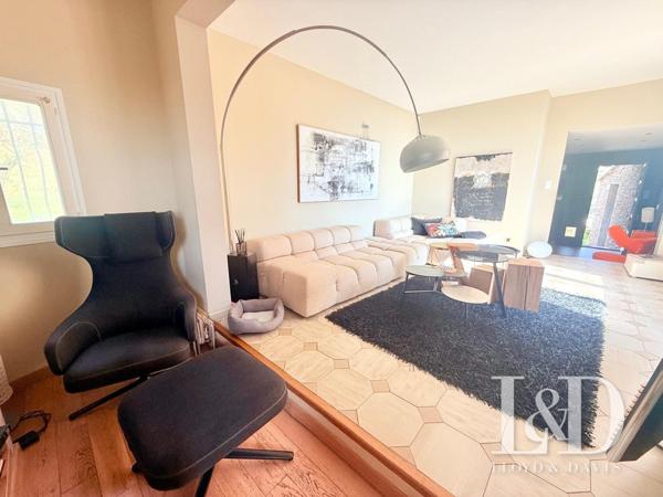 villa climatisée avec dependance et piscine