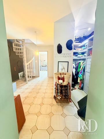 villa climatisée avec dependance et piscine