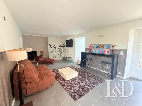 villa climatisée avec dependance et piscine