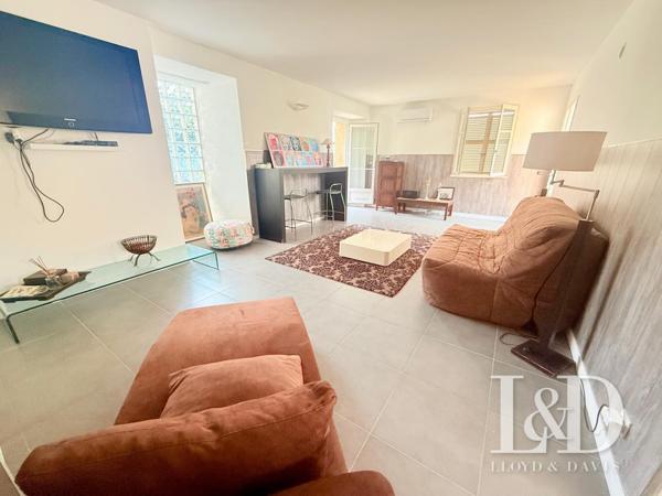 villa climatisée avec dependance et piscine