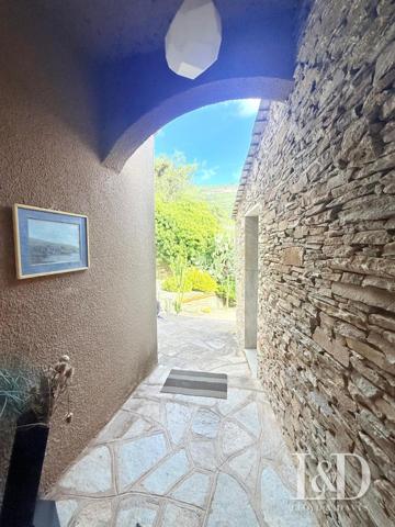 villa climatisée avec dependance et piscine