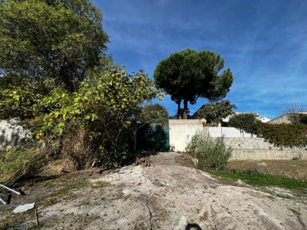 Dpt Hérault (34), à vendre JUVIGNAC terrain à Bâtir de 624 m2, viabilisé, borné, piscinable.