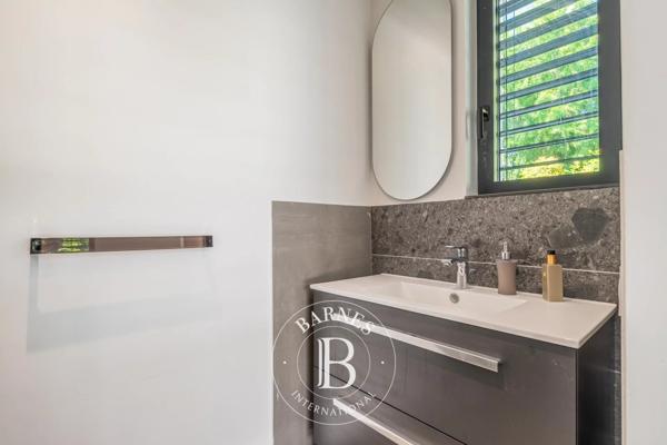 Messery, Maison 5 Chambres -  231 m² à vendre