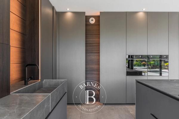 Messery, Maison 5 Chambres -  231 m² à vendre