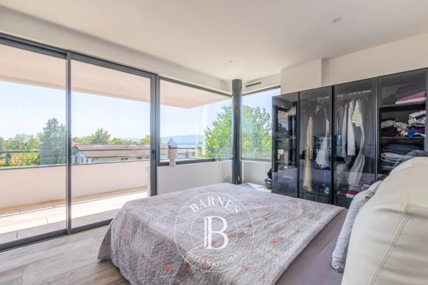 Messery, Maison 5 Chambres -  231 m² à vendre
