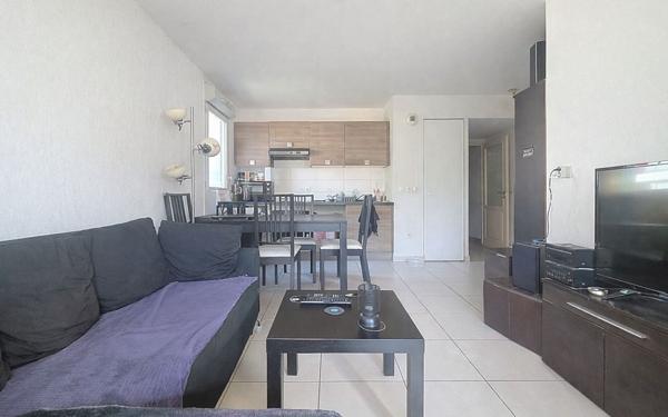 Appartement à vendre    2 pièces • 43 m2 Saint-Laurent-du-Var