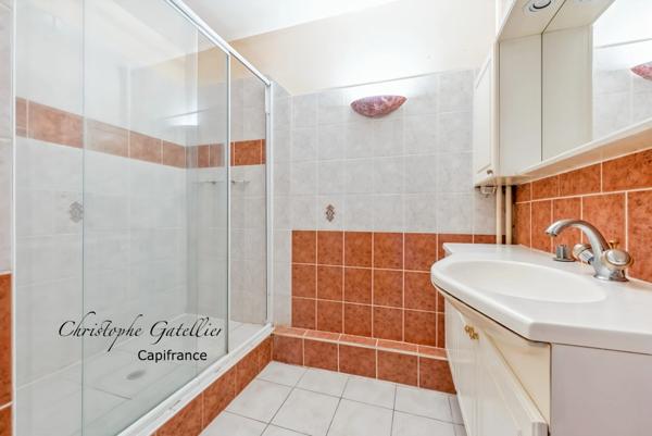 LES COUDRAYS - Appartement 3 pièces lumineux – 2ème étage avec ascenseur – Vue parc – Résidence sécurisée – Élancourt