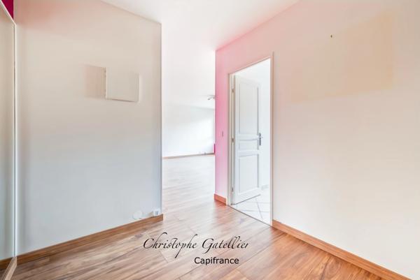 LES COUDRAYS - Appartement 3 pièces lumineux – 2ème étage avec ascenseur – Vue parc – Résidence sécurisée – Élancourt