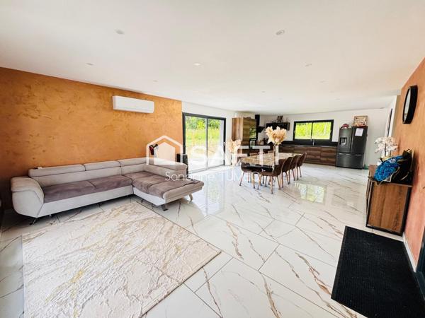 Maison modern de 2024