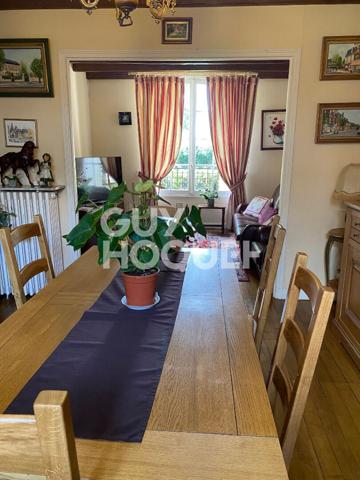 Grande et Belle demeure avec piscine proche des commerces