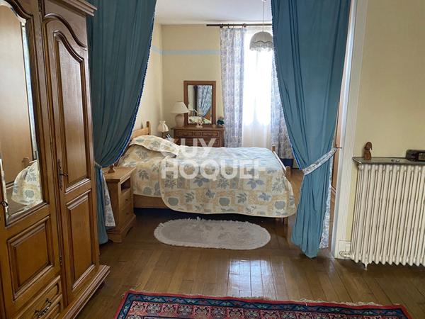 Grande et Belle demeure avec piscine proche des commerces