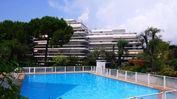 Vente Appartement 3 pièces 81 m2 à Antibes
