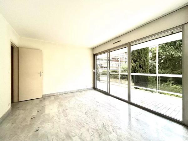 Vente Appartement 3 pièces 81 m2 à Antibes