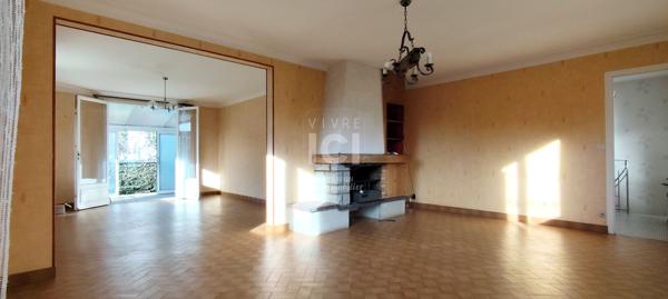 Orvault-Bourg , À vendre, maison de plus de 140 m² habitables avec dépendances et potentiel exceptionnel.