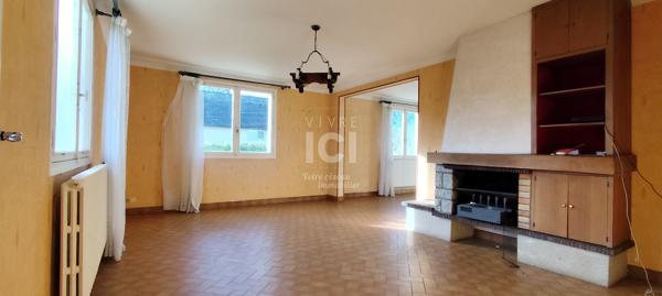 Orvault-Bourg , À vendre, maison de plus de 140 m² habitables avec dépendances et potentiel exceptionnel.