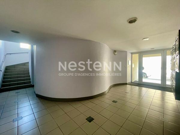 Appartement Talence 2 pièces duplex 42m2 parking résidence sécurisée proximité immédiate tramway ligne B Roustaing