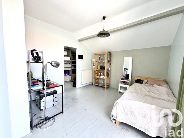 Maison traditionnelle 4 pièces de 104 m² à Nanterre (92000)