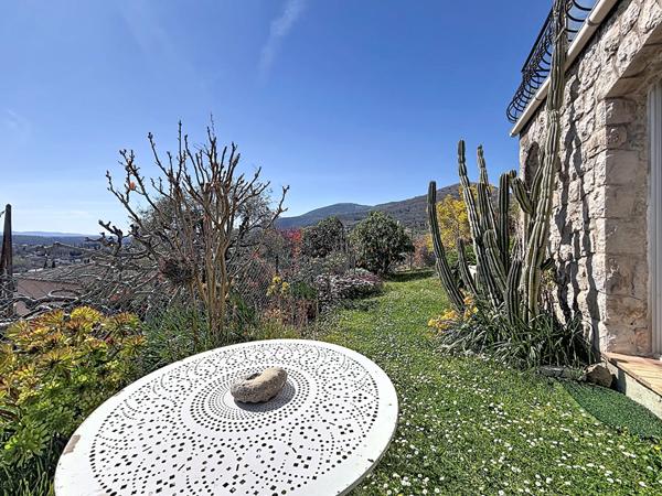 Maison à vendre à Vence avec vue mer  exceptionelle