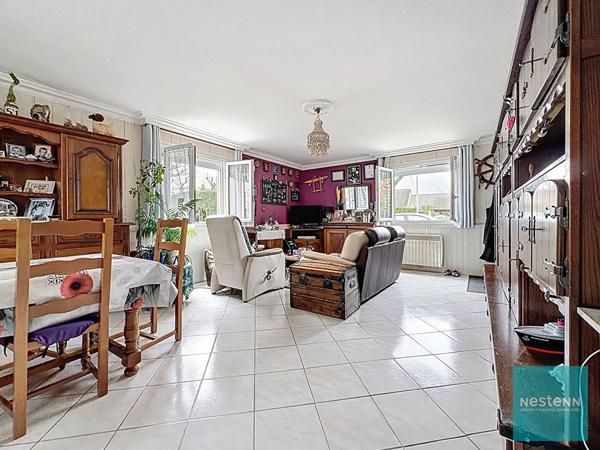 Maison mitoyenne à Saint Germain Laval - 4 chambres, garage et jardin