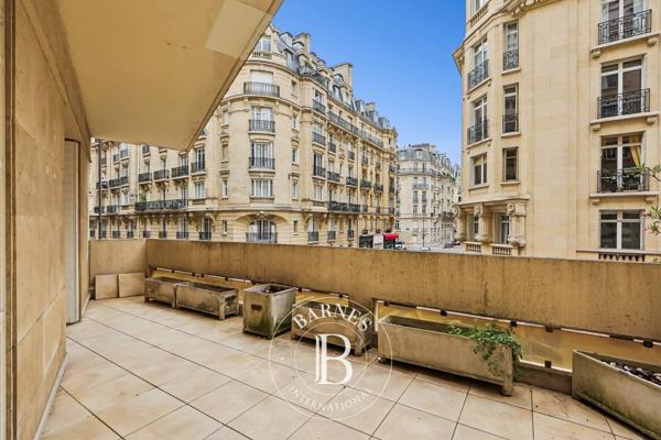 Paris 7ème, Appartement 3 Chambres -  74 m² à vendre