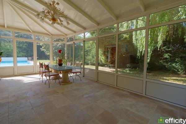 Maison
         7 pièces
        - 275 m² Bien prestige 945 000 € *