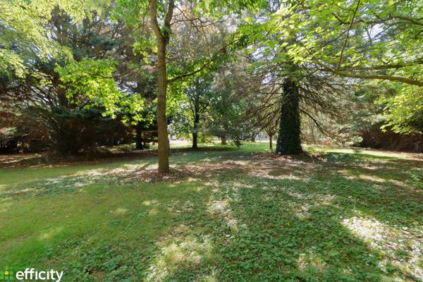 Maison
         7 pièces
        - 275 m² Bien prestige 945 000 € *
