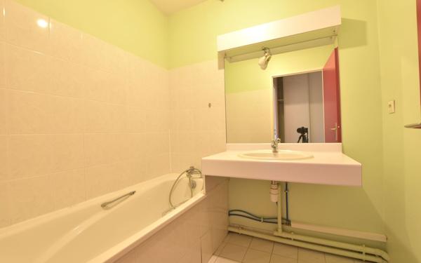 Appartement à louer    2 pièces •  Saint-Priest