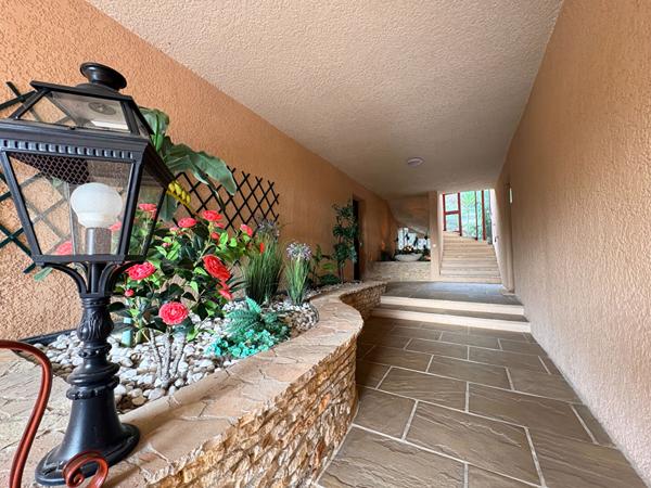 Appartement Aix T3 de 64.71 m2 avec jardin d'environ 60M2 et terrasse de 23M2