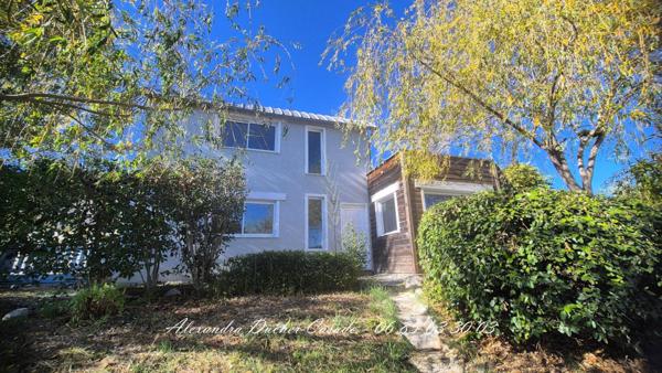 Une maison pas comme les autres à Peyruis (04310)