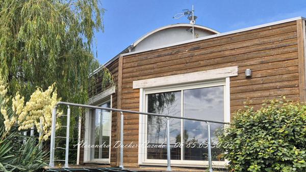 Une maison pas comme les autres à Peyruis (04310)