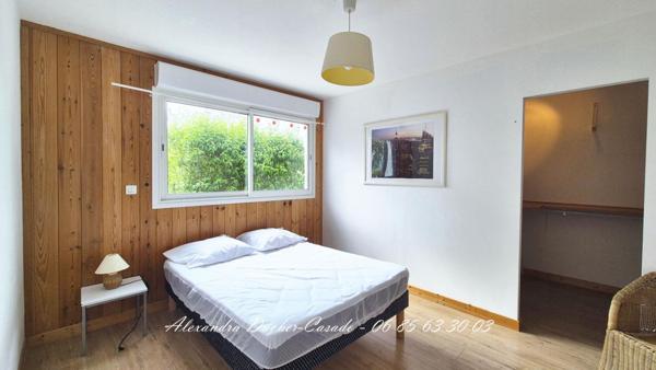 Une maison pas comme les autres à Peyruis (04310)