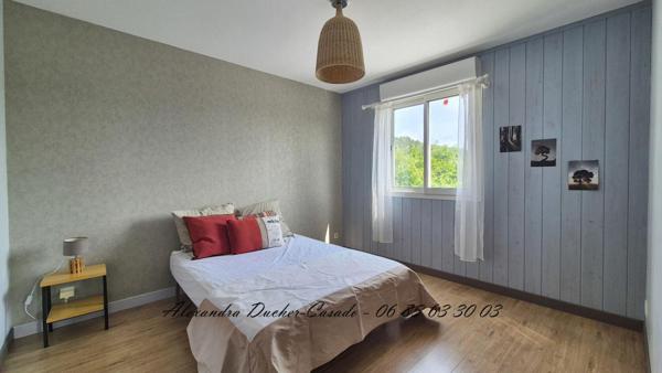 Une maison pas comme les autres à Peyruis (04310)