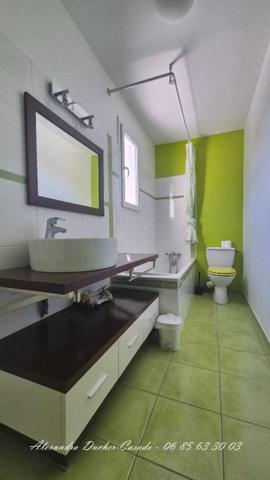 Une maison pas comme les autres à Peyruis (04310)