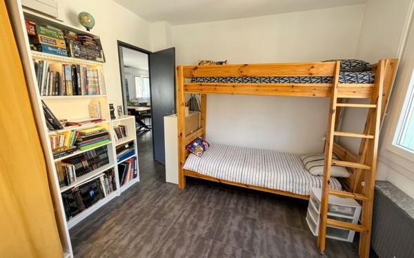 Appartement à vendre    3 pièces •  Nîmes