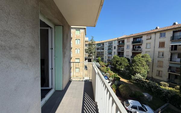 Appartement à vendre    3 pièces •  Nîmes