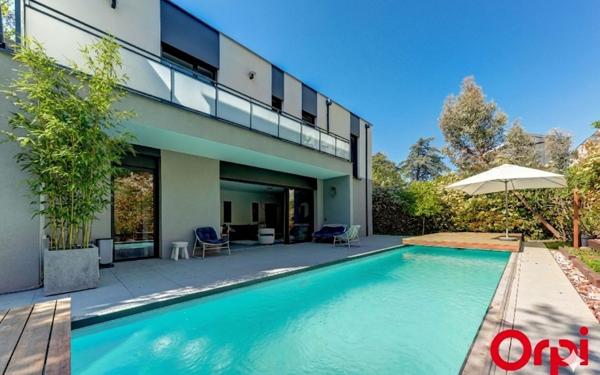 Maison à vendre    5 pièces • 179,22 m2 Caluire-et-Cuire