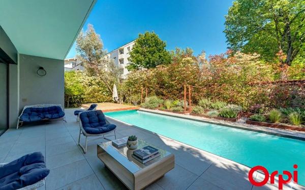 Maison à vendre    5 pièces • 179,22 m2 Caluire-et-Cuire