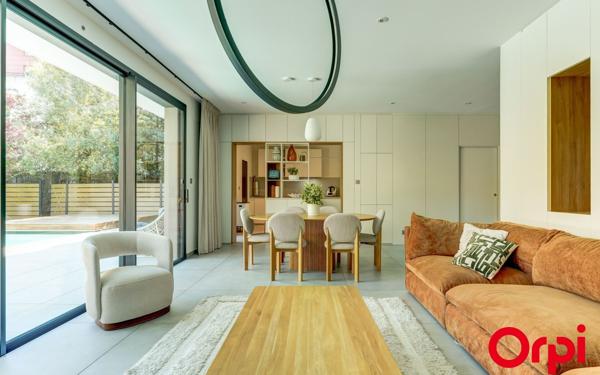 Maison à vendre    5 pièces • 179,22 m2 Caluire-et-Cuire