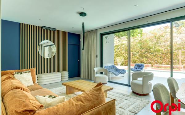 Maison à vendre    5 pièces • 179,22 m2 Caluire-et-Cuire