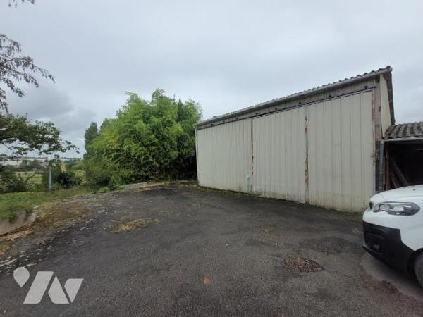 CHANGE - MAISON EN PIERRE