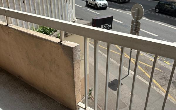 Appartement à vendre    3 pièces • 61,43 m2 Lyon 8