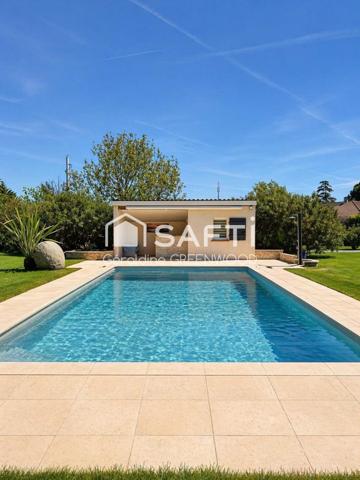 MAISON AUTHENTIQUE TRADITIONNELLE DE PLAIN-PIED AVEC PISCINE SUR 1HA DE TERRAIN AGRICOLE