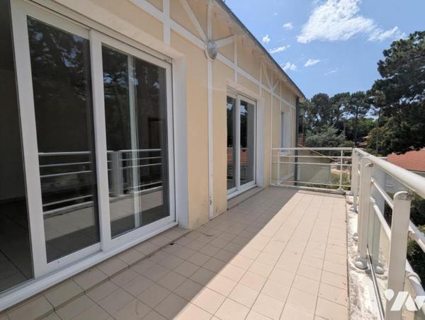 DERNIER ETAGE, APPARTEMENT 2 CHAMBRES VUE MER