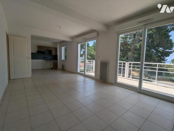 DERNIER ETAGE, APPARTEMENT 2 CHAMBRES VUE MER