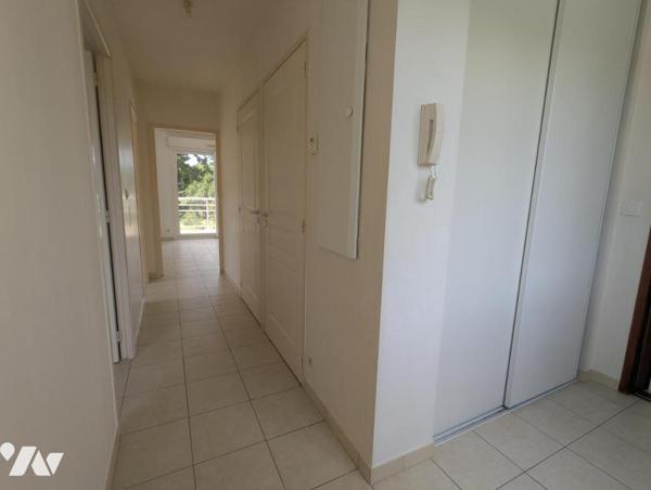 DERNIER ETAGE, APPARTEMENT 2 CHAMBRES VUE MER