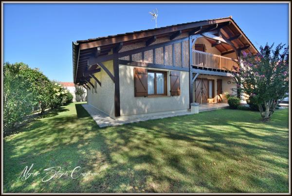 Maison Landaise à vendre 6 pièces de 153 m² (40) Soustons, commerces à pied, au calme.