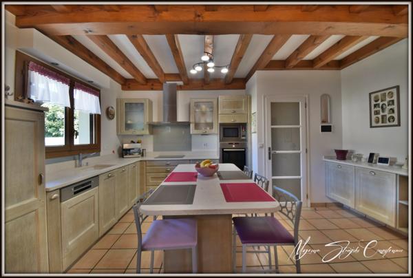Maison Landaise à vendre 6 pièces de 153 m² (40) Soustons, commerces à pied, au calme.