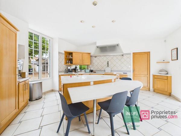 Maison de Maître Avanton 7 pièce(s) 300 m2