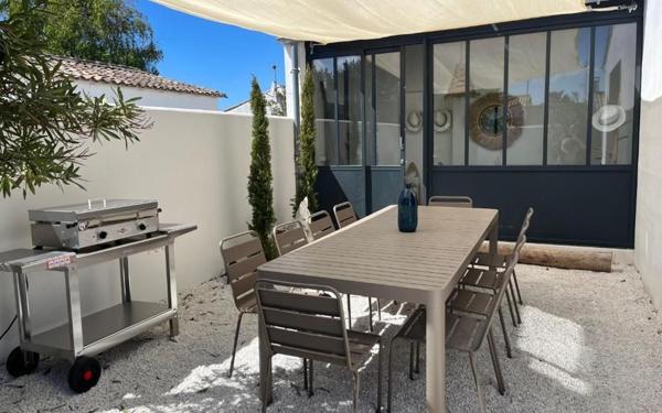 Maison à vendre    6 pièces •  Saint-Martin-de-Ré