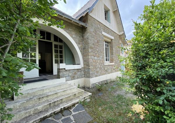 VENDU - Charmante maison bauloise des années 1950 sur un terrain de 405 m² orienté sud sans vis à vis